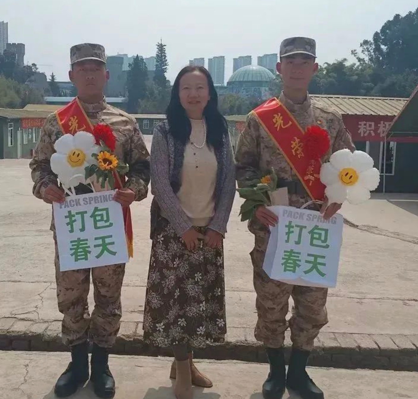 2000+同学的“何妈妈”，她是云南省最美高校辅导员！ 第 9 张