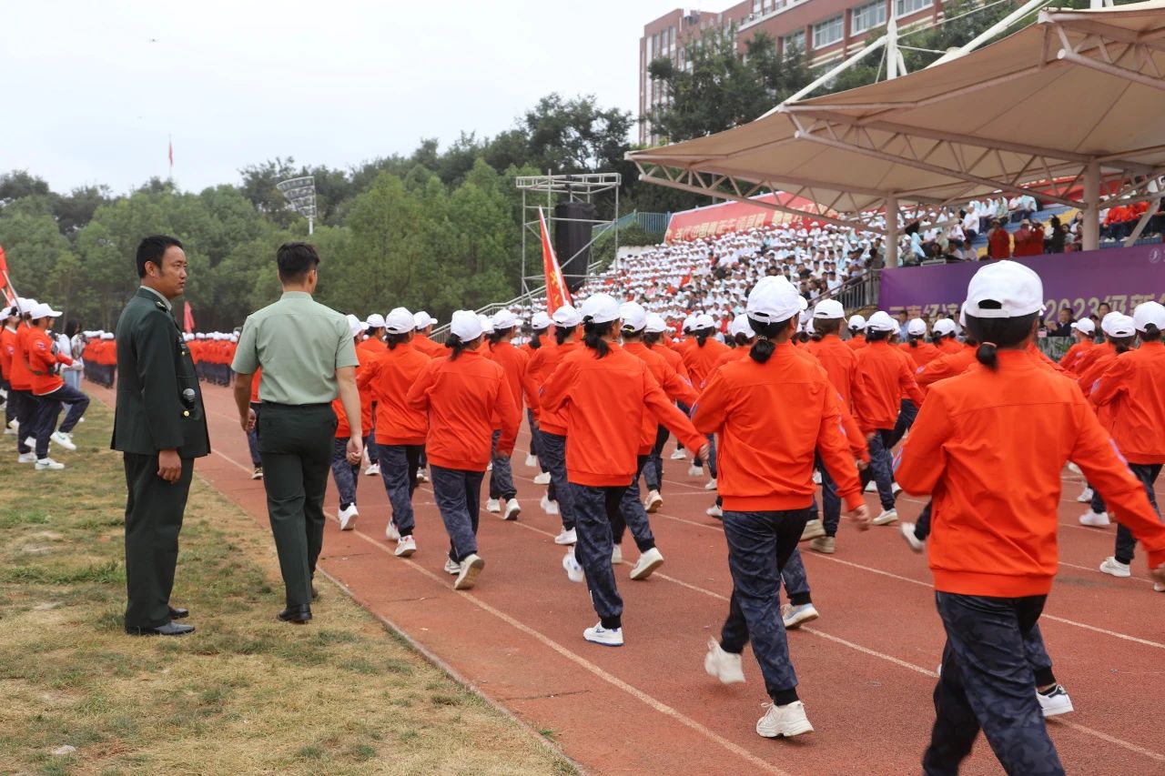 鲜衣怒马少年时 厉兵秣马点兵日——2026世界杯官方合作网站医学院军训结业典礼 第 5 张 鲜衣怒马少年时 厉兵秣马点兵日——2026世界杯官方合作网站医学院军训结业典礼 第 5 张