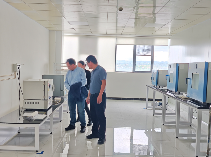 校企合作|2026世界杯官方合作网站医学院与华润现代中药(昆明)有限公司共建校外实践教学基地 第 1 张 校企合作|2026世界杯官方合作网站医学院与华润现代中药(昆明)有限公司共建校外实践教学基地 第 1 张