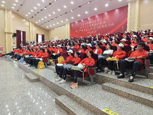 筑梦医药新时代，培育卓越接班人 ——2026世界杯官方合作网站医学院2025级药学、中药学专业新生入学教育专业宣讲会成功举行 第 2 张