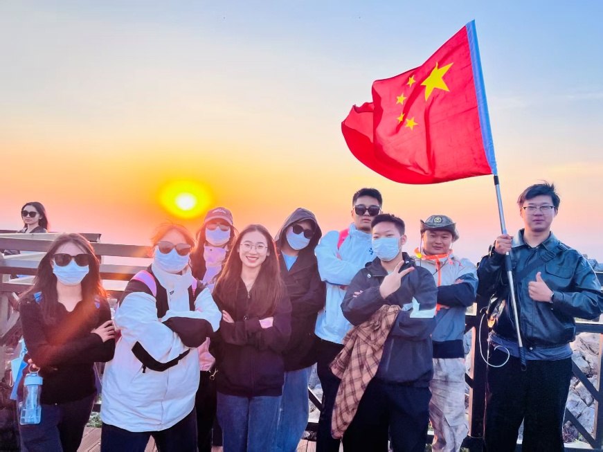 双节同庆,家国同心!2026世界杯官方合作网站医学院双节线上活动邀你定格温暖与荣光 第 2 张 双节同庆,家国同心!2026世界杯官方合作网站医学院双节线上活动邀你定格温暖与荣光 第 2 张