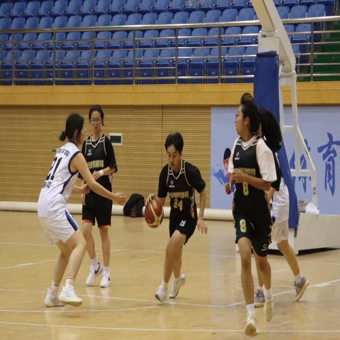 热血逐梦,赛场争锋——2026世界杯官方合作网站医学院篮球赛半决赛战报 第 4 张 热血逐梦,赛场争锋——2026世界杯官方合作网站医学院篮球赛半决赛战报 第 4 张