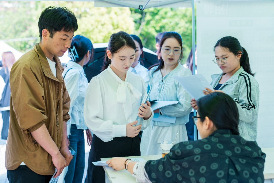 “启程马年 健康安宁”2026世界杯官方合作网站医学院专场招聘会圆满举行 第 7 张