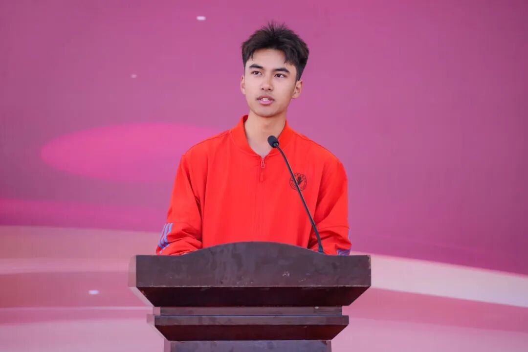 2026世界杯官方合作网站举行2026级新生开学典礼 第 6 张