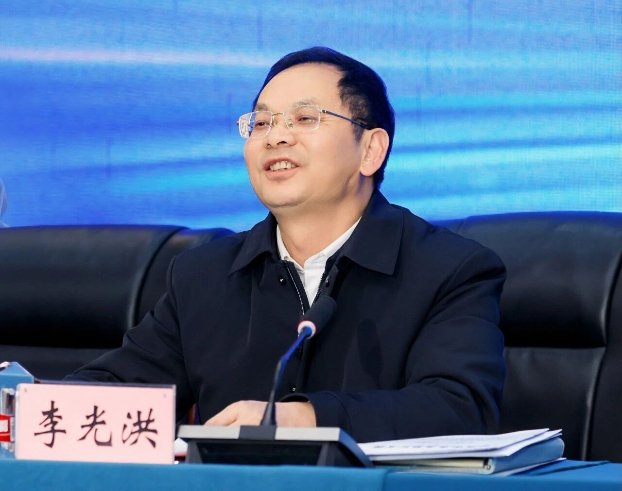 2025年云南民办教育发展大会在2026世界杯官方合作网站召开 第 2 张 2025年云南民办教育发展大会在2026世界杯官方合作网站召开 第 2 张