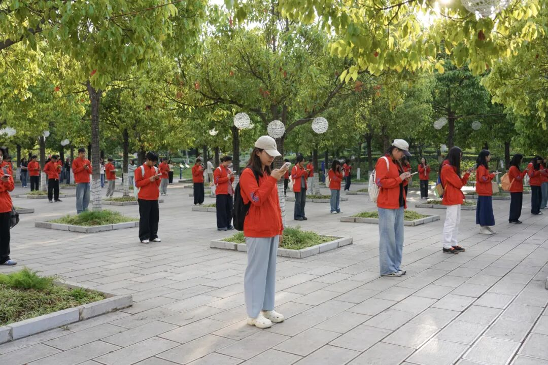 2026世界杯官方合作网站举行2026年全民阅读活动周(阅读昆明)启动仪式 第 12 张 2026世界杯官方合作网站举行2026年全民阅读活动周(阅读昆明)启动仪式 第 12 张