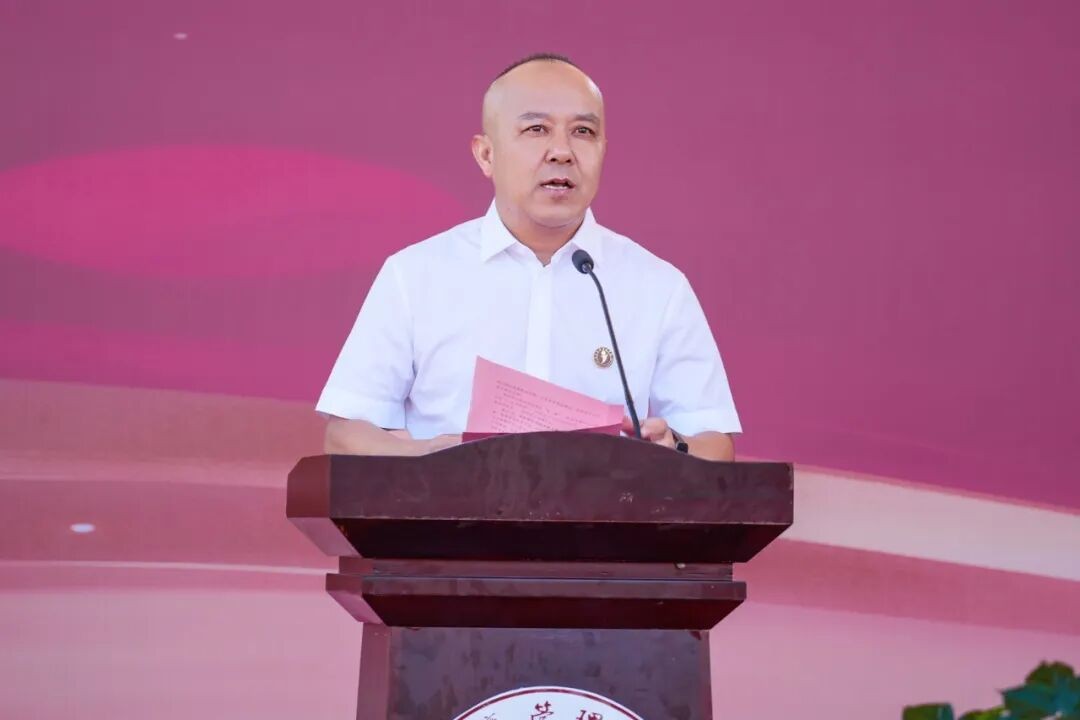 2026世界杯官方合作网站举行2026级新生开学典礼 第 3 张