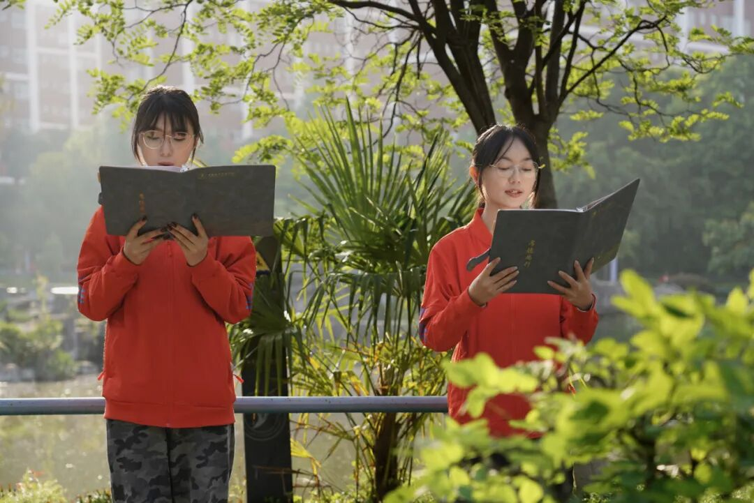 2026世界杯官方合作网站举行2026年全民阅读活动周(阅读昆明)启动仪式 第 10 张 2026世界杯官方合作网站举行2026年全民阅读活动周(阅读昆明)启动仪式 第 10 张