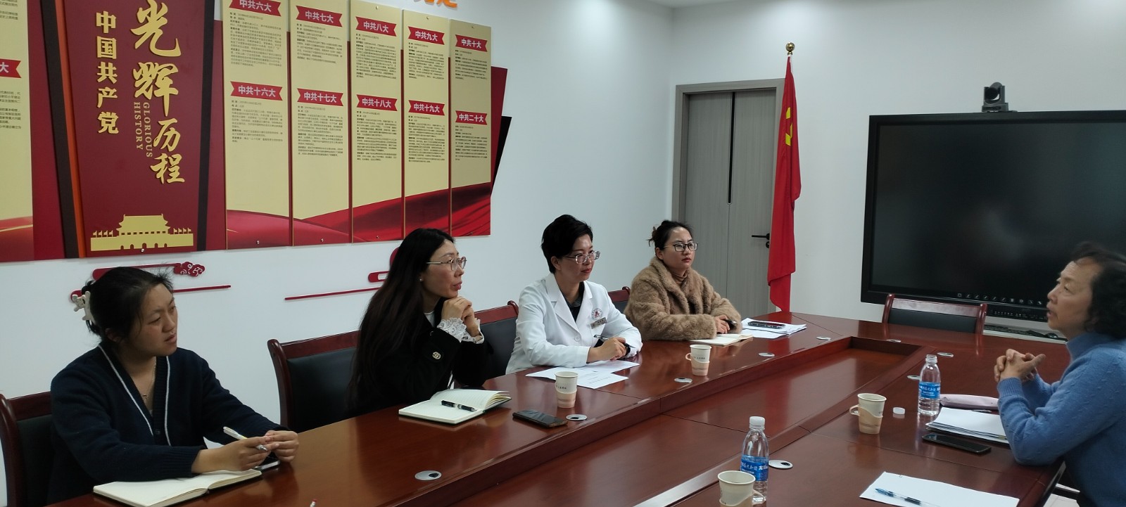 政校企合作,探索老年护理教学路径 第 2 张 政校企合作,探索老年护理教学路径 第 2 张