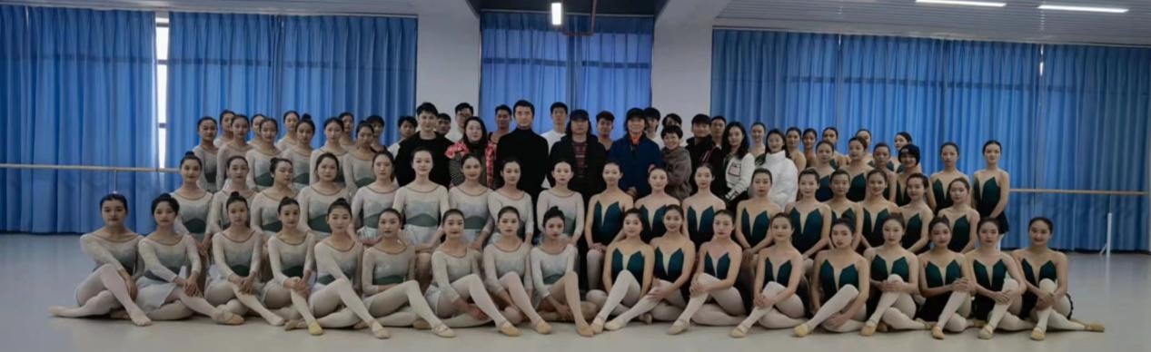 图片20.jpg 倒计时 1 天!“万象映界”明日启幕,免费观展邀您共赏 第 18 张
